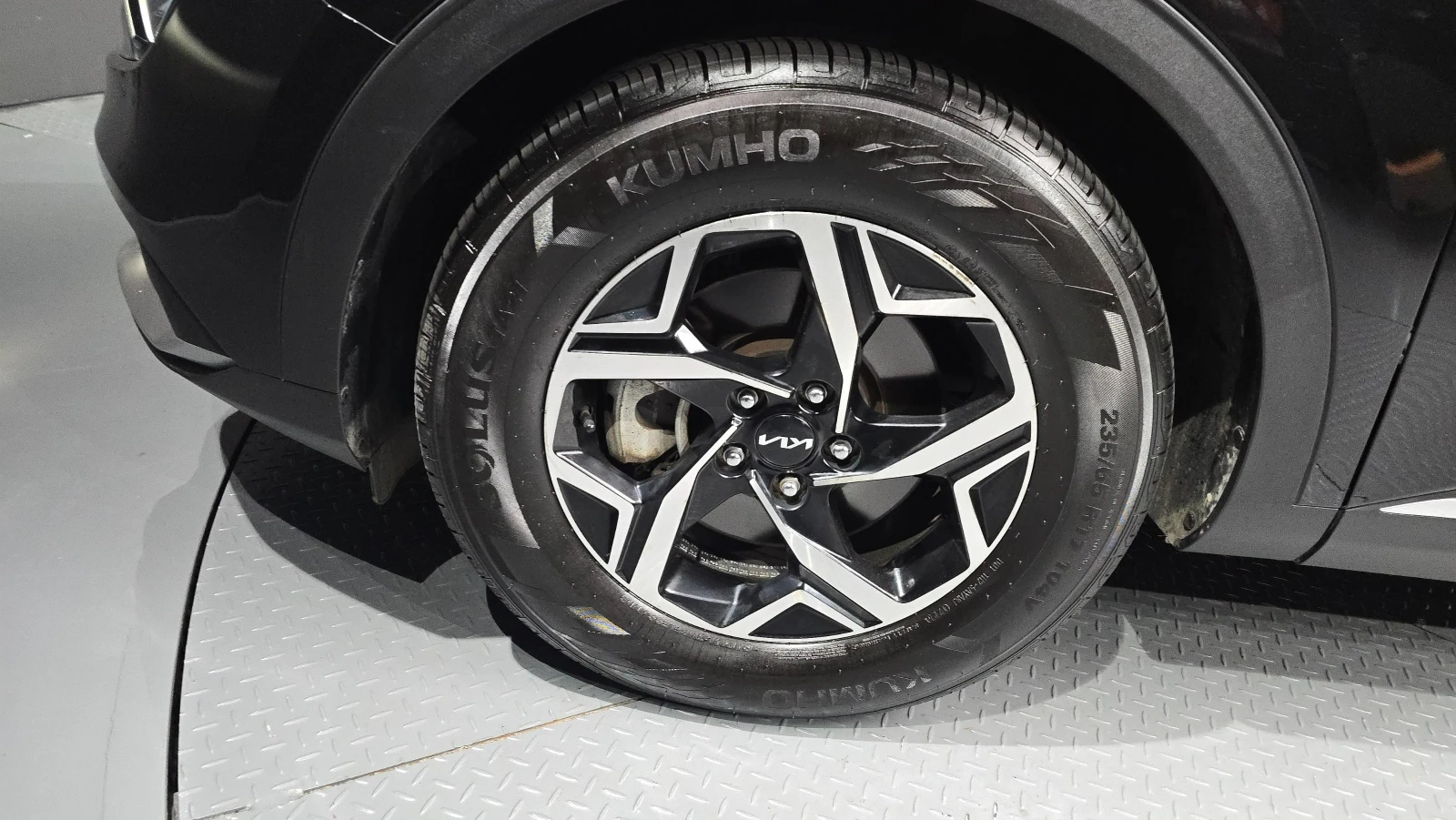Kia Sportage Prestige AWD* HARMAN KARDON* ПОДГРЕВ* ОБДУХВАНЕ* , снимка 5 - Автомобили и джипове - 54711843