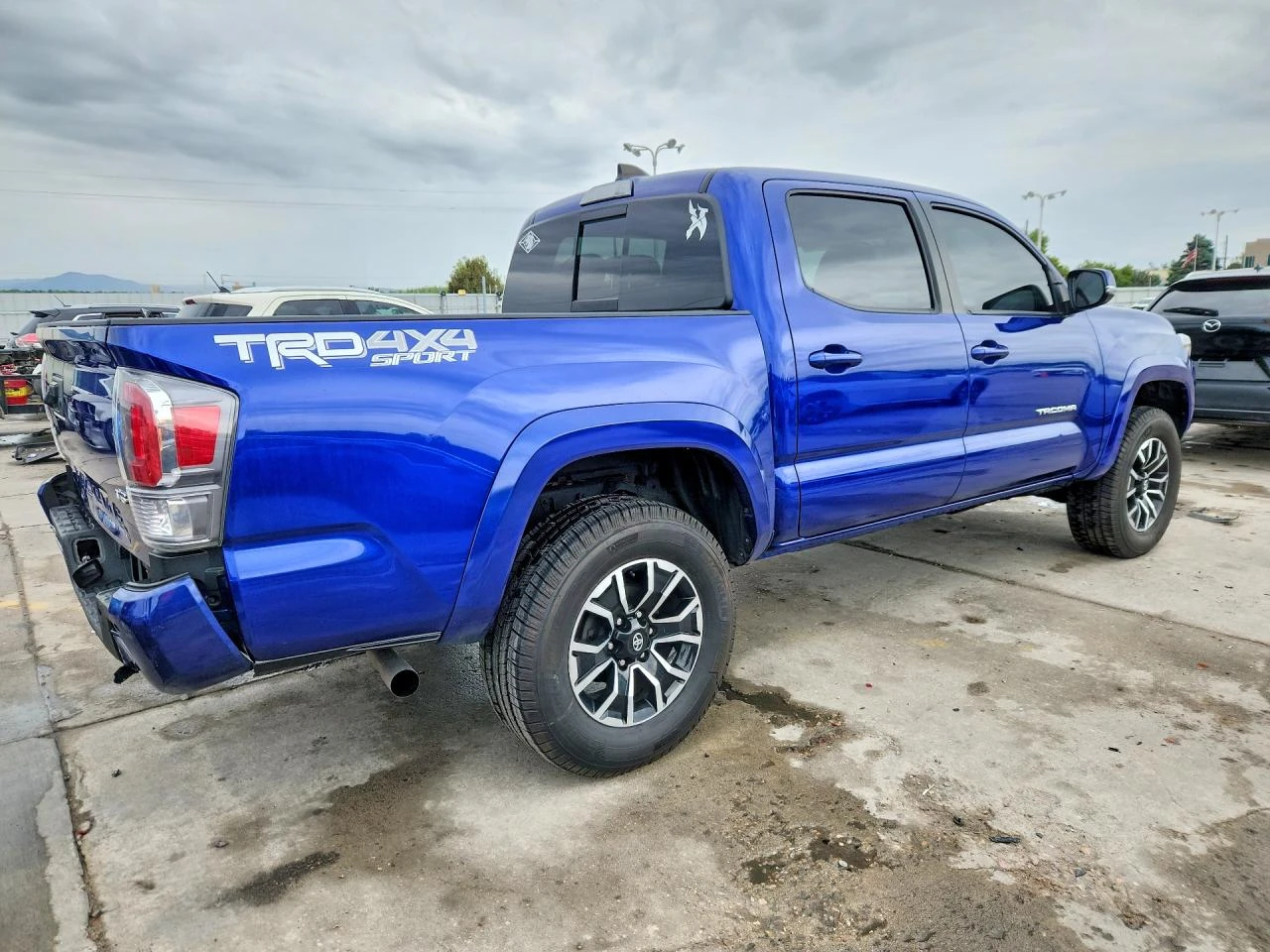 Toyota Tacoma 3.5l Trd Sport, снимка 3 - Автомобили и джипове - 54913959
