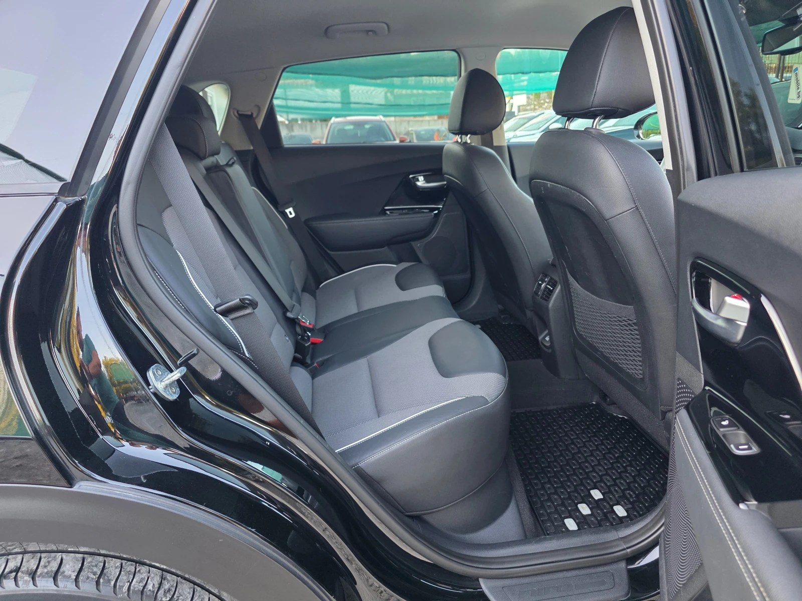 Kia Niro 204 К.С. 64 KW 450 КМ ПРОБЕГ/ ТЕРМОПОМПА , снимка 9 - Автомобили и джипове - 55496514