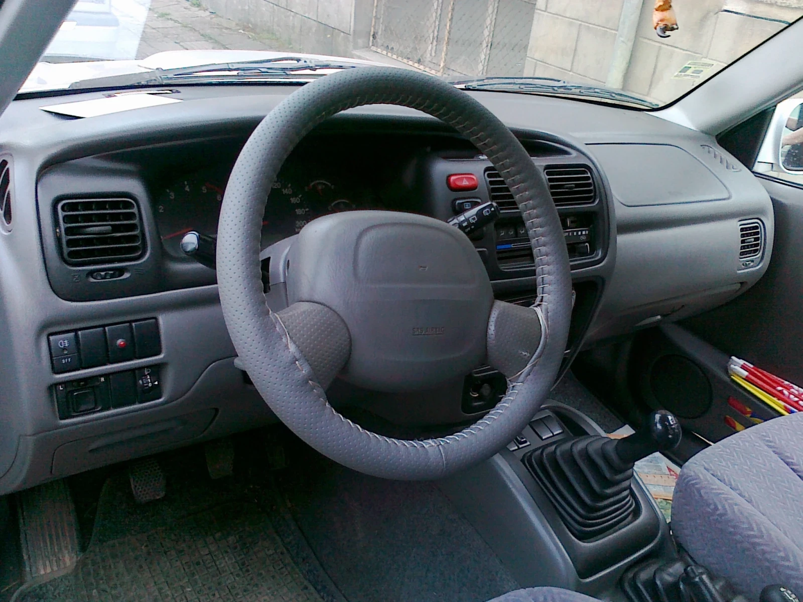 Suzuki Grand vitara 5 врати, снимка 5 - Автомобили и джипове - 55739219
