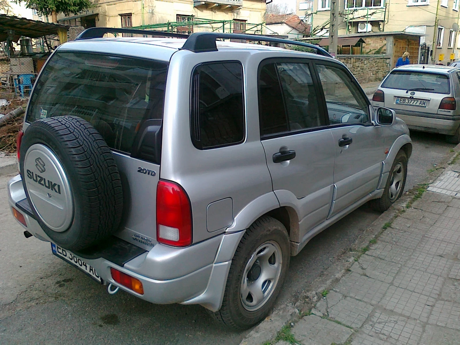 Suzuki Grand vitara 5 врати, снимка 4 - Автомобили и джипове - 55739219