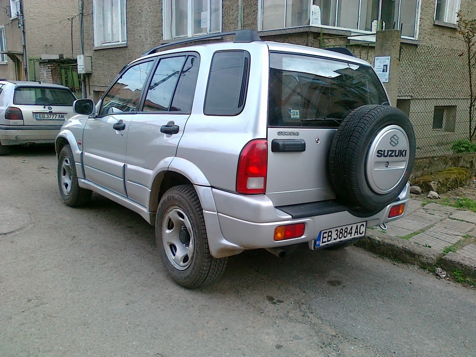 Suzuki Grand vitara 5 врати, снимка 10 - Автомобили и джипове - 55739219