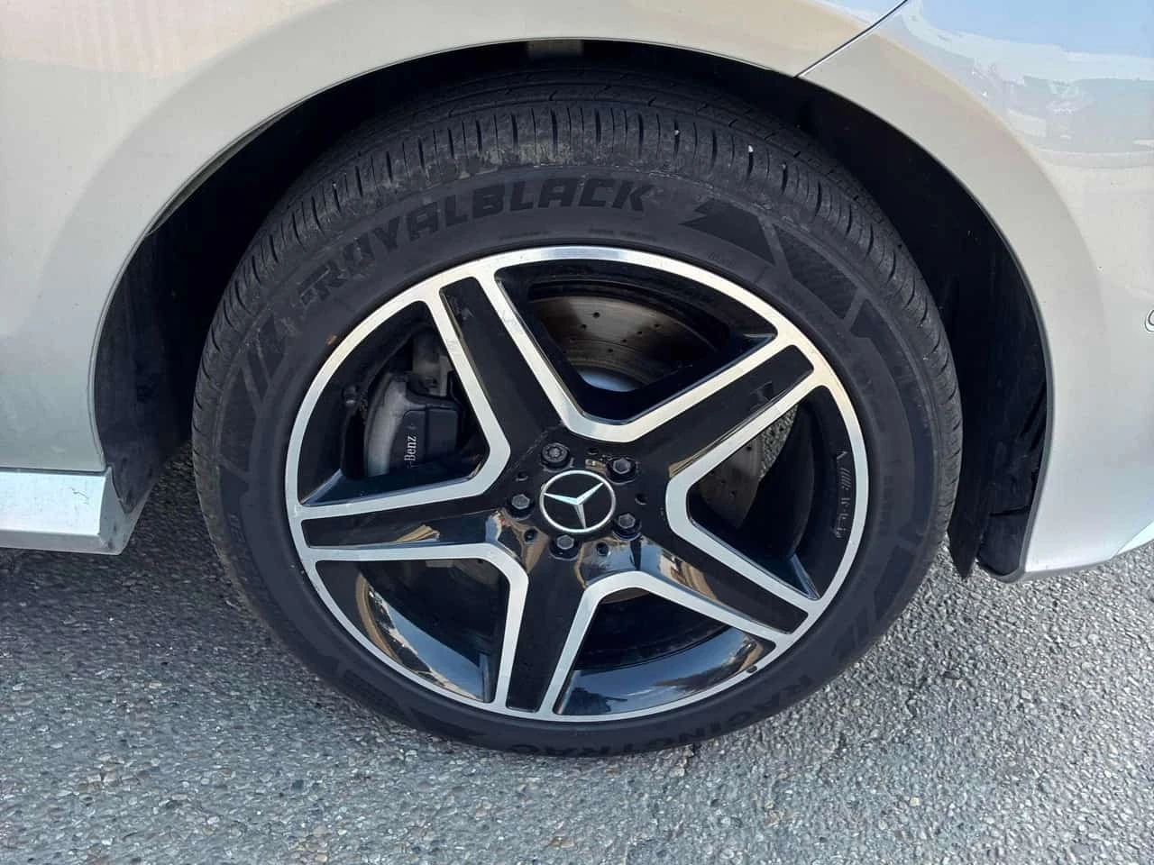 Mercedes-Benz GLE 43 AMG /DIS/360/Harman Kardon/Обдухване , снимка 7 - Автомобили и джипове - 55767737