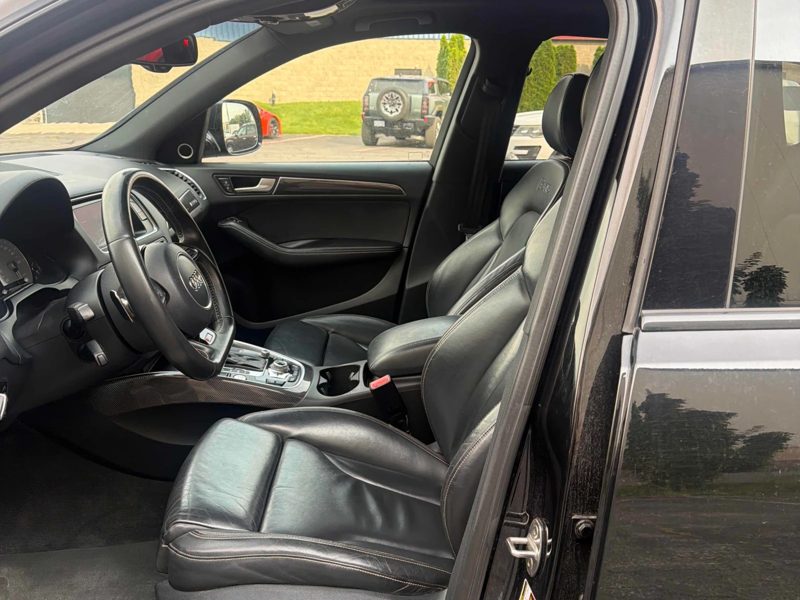 Audi SQ5  3.0T Technik / CARFAX / ЗАДНА КАМЕРА 2 КЛЮЧА , снимка 7 - Автомобили и джипове - 55938911