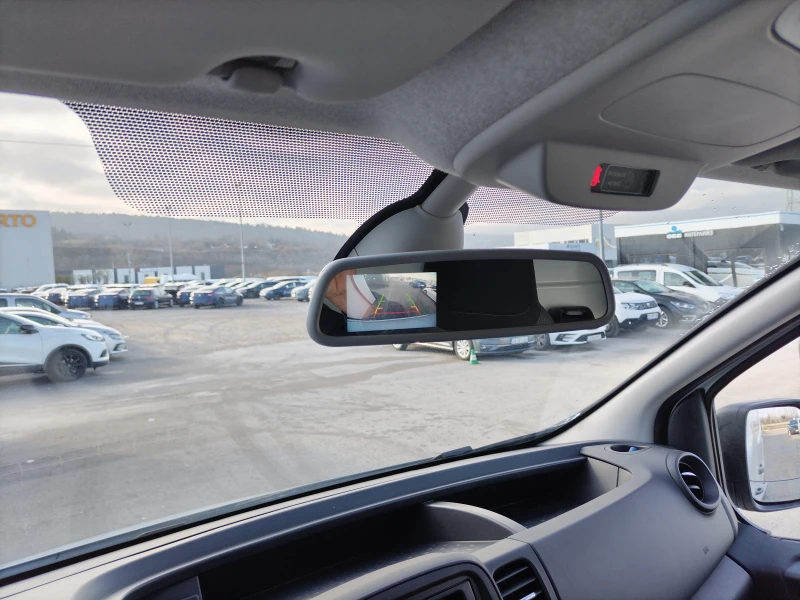 Renault Trafic 2.0dCi/145к.с/ Life L1H1, снимка 17 - Бусове и автобуси - 52885030