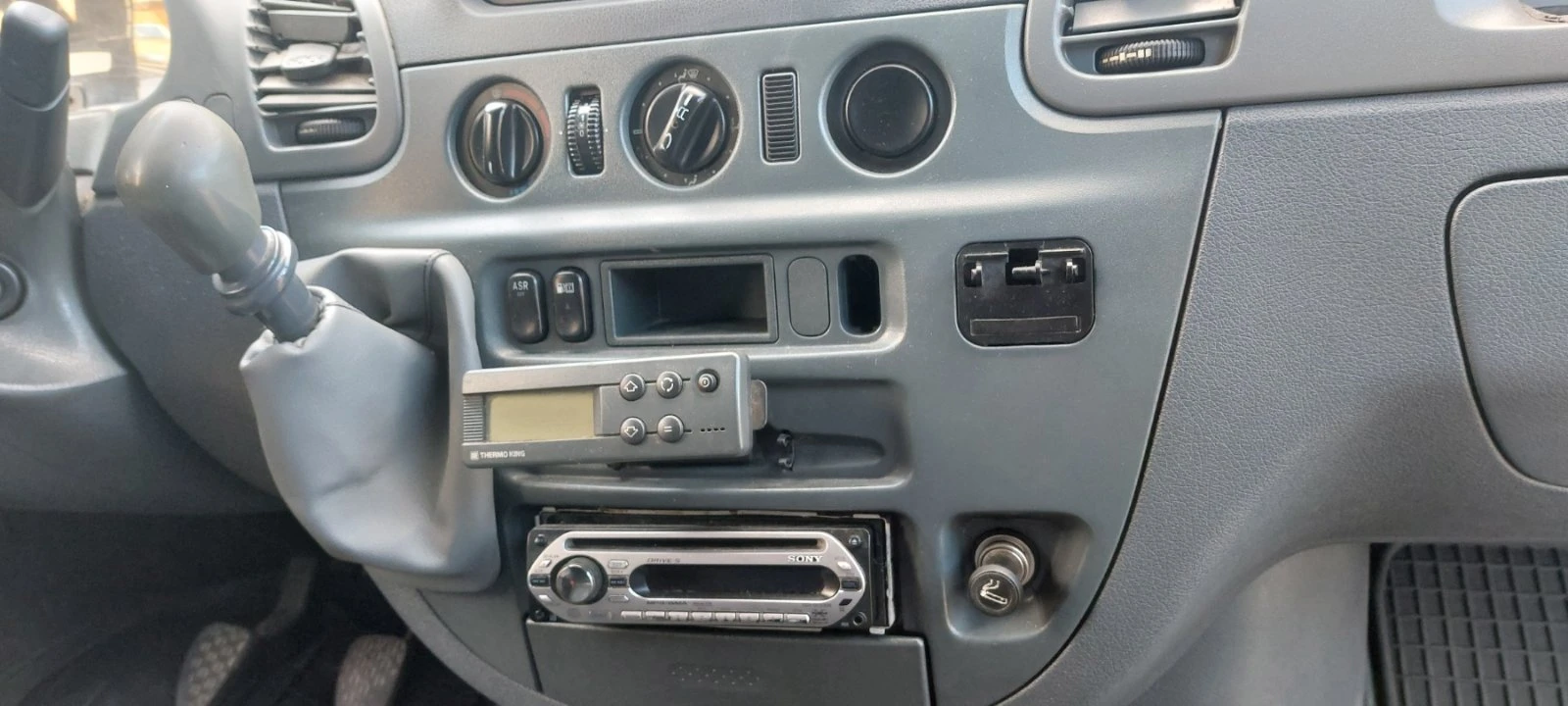 Mercedes-Benz 208 | Mobile.bg   14