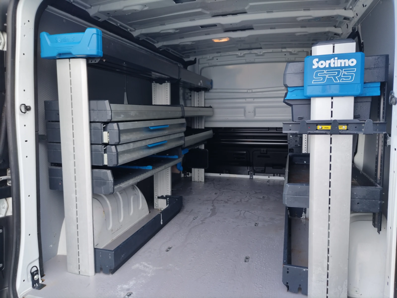 Renault Trafic 2.0dCi/145к.с/ Life L1H1 - изображение 10