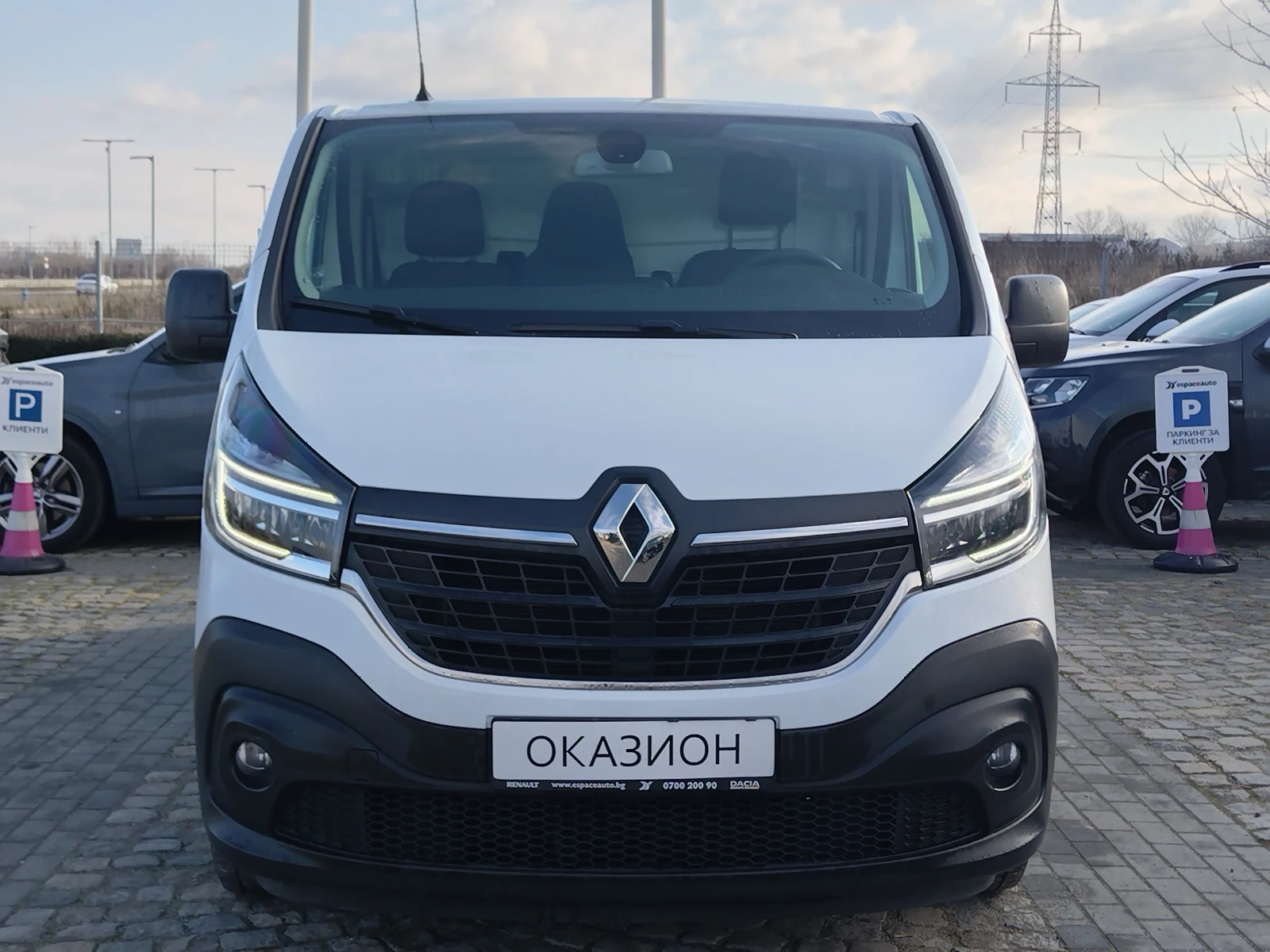 Renault Trafic 2.0dCi/145к.с/ Life L1H1 - изображение 2
