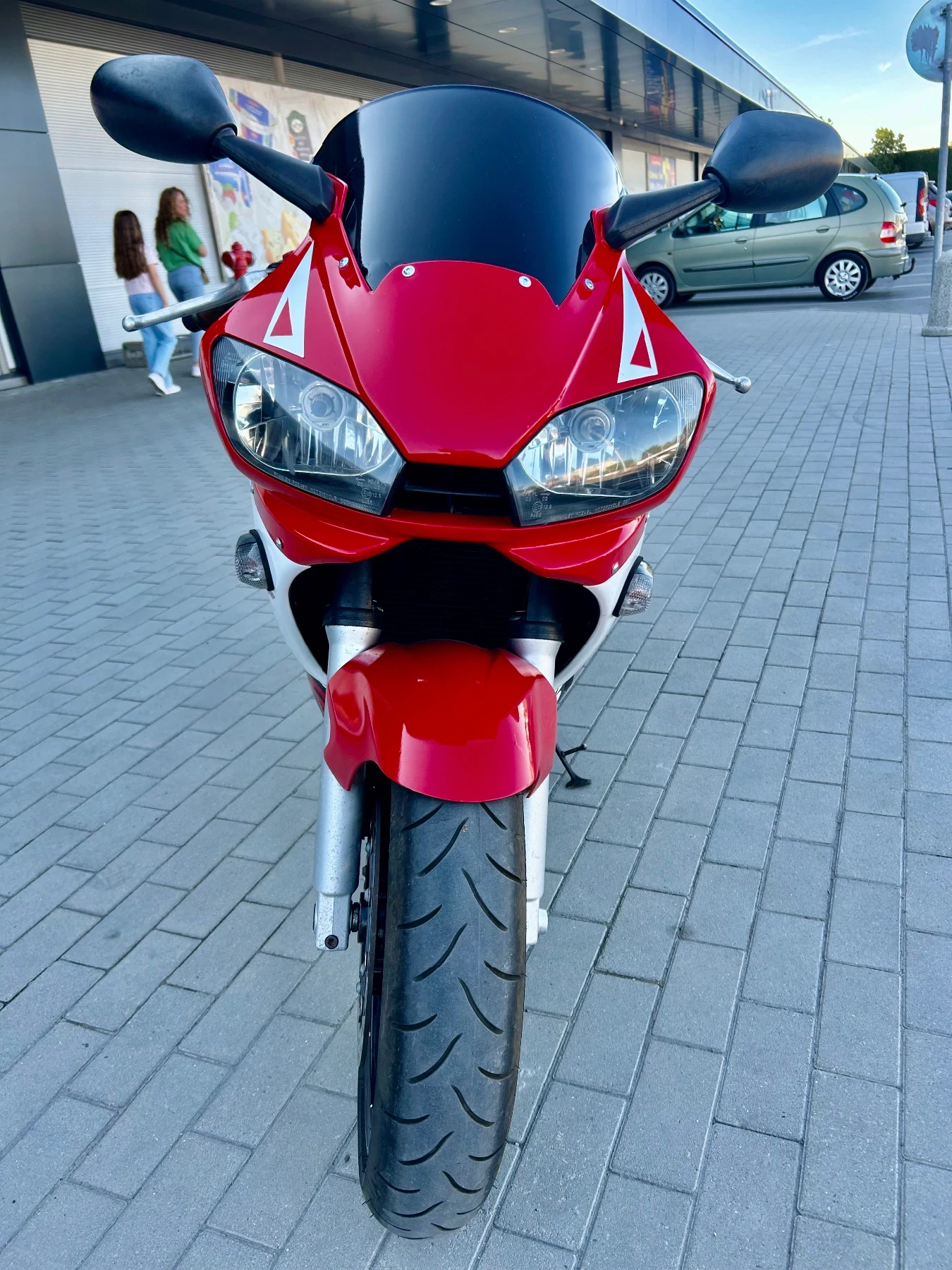 Yamaha YZF-R6 2000 - изображение 2