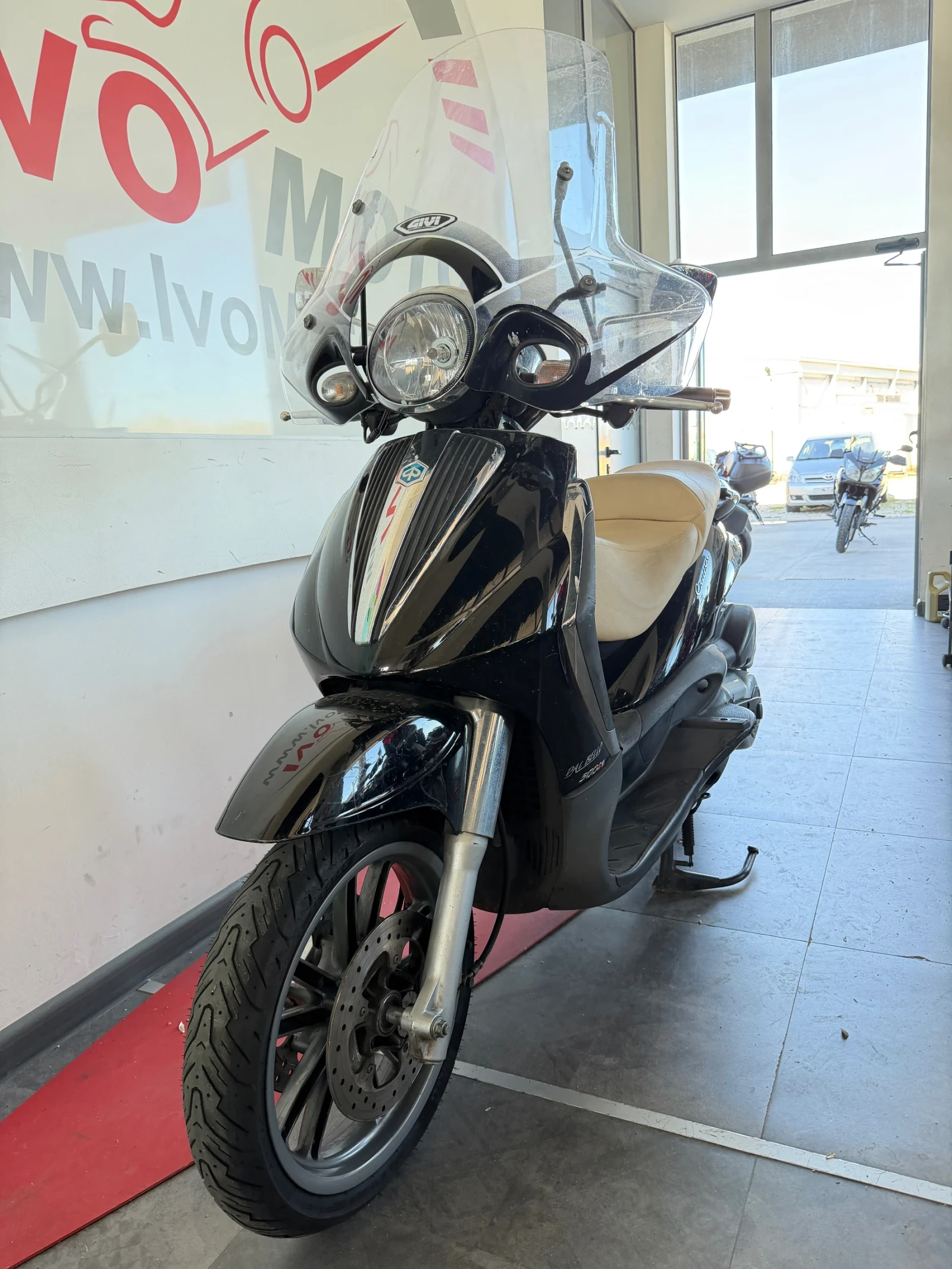 Piaggio Beverly 500, снимка 2 - Мотоциклети и мототехника - 54192862