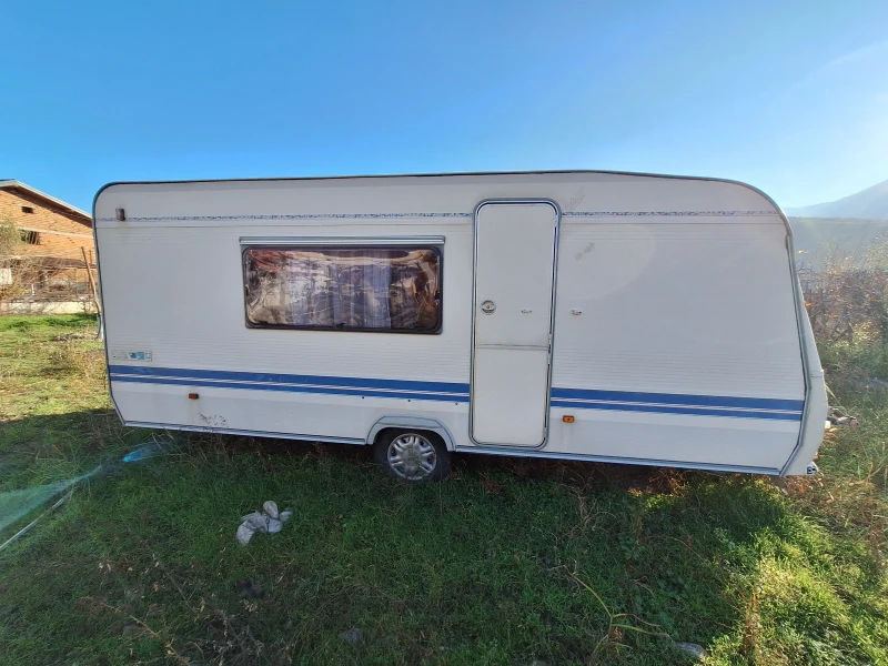 Каравана Adria 502, снимка 7 - Каравани и кемпери - 52820103