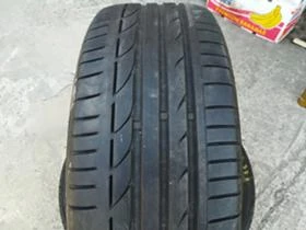 Гуми Летни 235/45R19, снимка 1