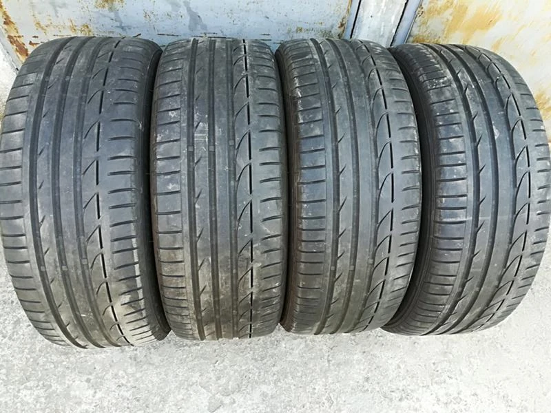 Гуми Летни 235/45R19, снимка 7 - Гуми и джанти - 21495720