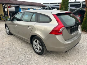 Volvo V60 2.0D 136кс ! !КОЖА !! НАВИ !! РЕАЛНИ КИЛОМЕТРИ ! !, снимка 3