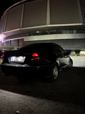 Mercedes-Benz C 320, снимка 4