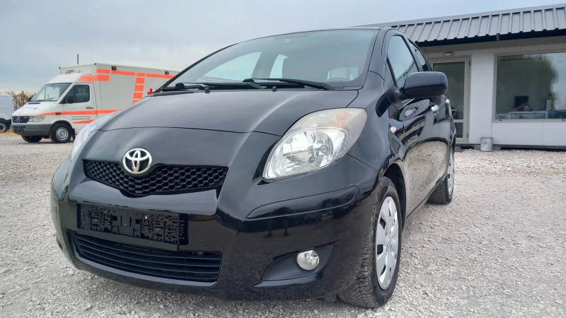 Toyota Yaris 1.4D-4D-6ск/КЛИМАТИК/БЛУТУТ , снимка 1 - Автомобили и джипове - 47196700