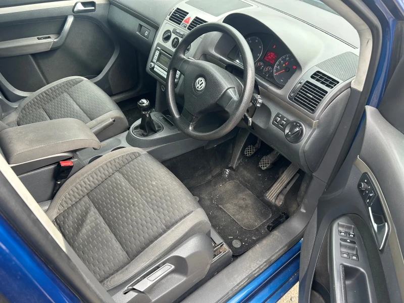 VW Touran 1.9TDI 105кс BXE 6ck. , снимка 6 - Автомобили и джипове - 47224332