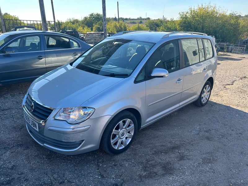 VW Touran 1.9TDI 105кс BXE 6ck. NAVI, снимка 3 - Автомобили и джипове - 47224332