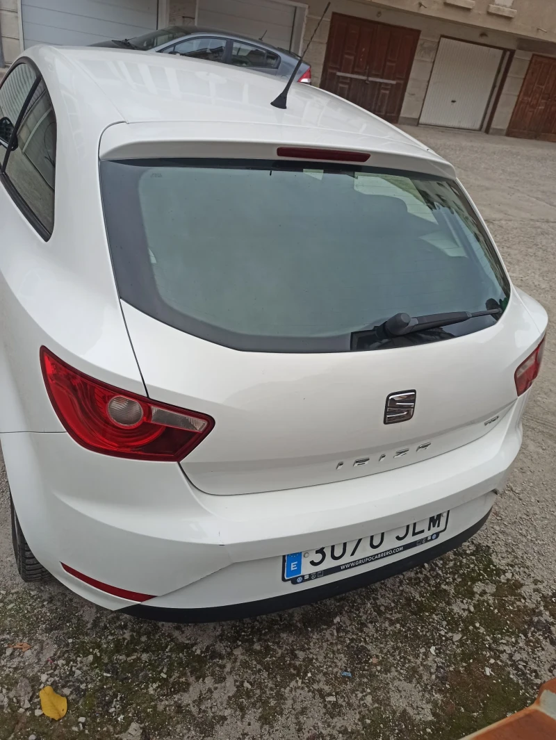 Seat Ibiza, снимка 5 - Автомобили и джипове - 48042860