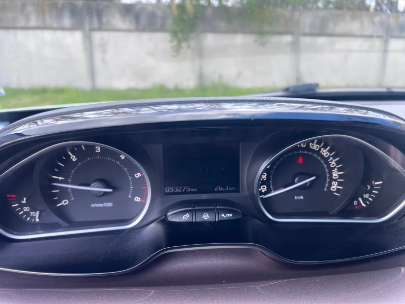 Peugeot 2008 1.6 HDI, снимка 6 - Автомобили и джипове - 49846558
