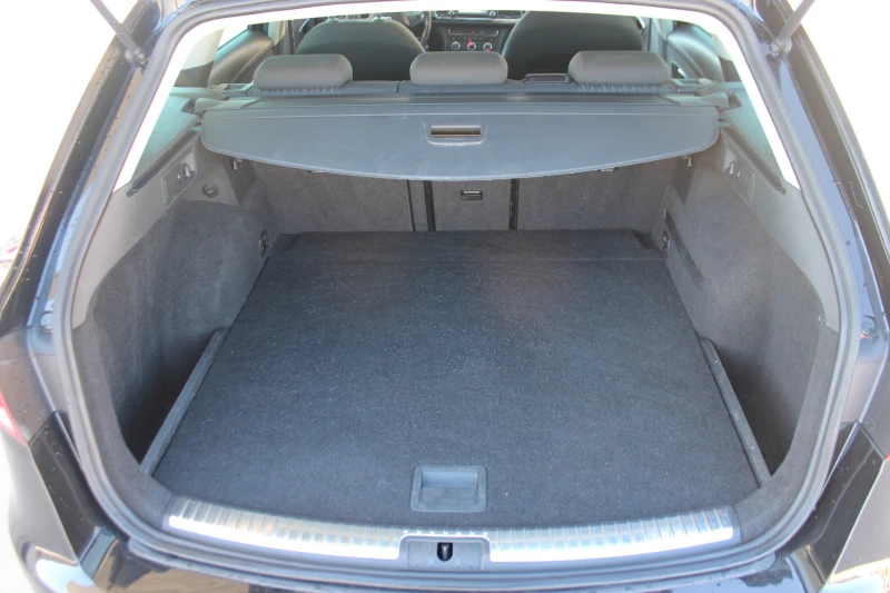 Seat Leon 1.4 TGI 110к.с. ГАЗ, БЕНЗИН, ТОП, снимка 13 - Автомобили и джипове - 49908504