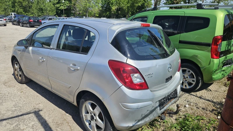 Opel Corsa 1.3 Dm-jet klima , снимка 5 - Автомобили и джипове - 50111859