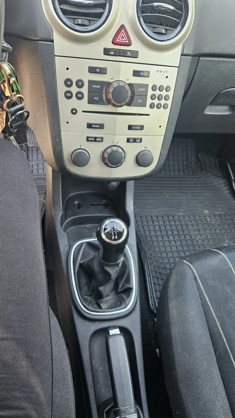 Opel Corsa 1.3 Dm-jet klima , снимка 10 - Автомобили и джипове - 50111859