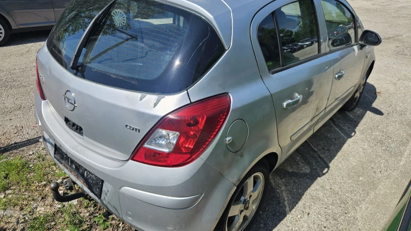 Opel Corsa 1.3 Dm-jet klima , снимка 4 - Автомобили и джипове - 50111859