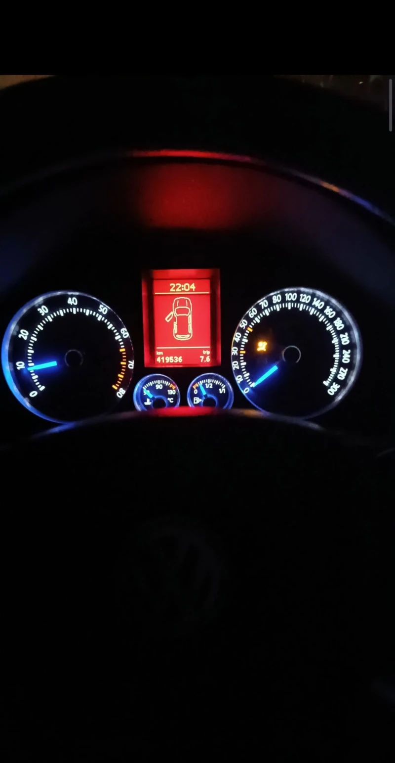 VW Golf 1.6 FSI 115кс. , снимка 15 - Автомобили и джипове - 51738844