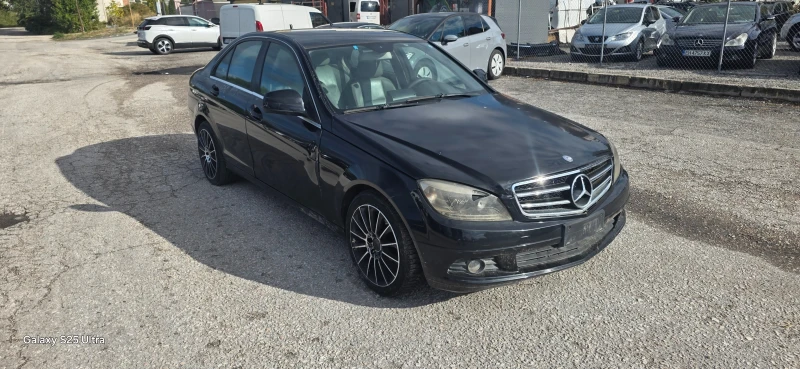 Mercedes-Benz C 220 2.2cdi, снимка 12 - Автомобили и джипове - 51946348