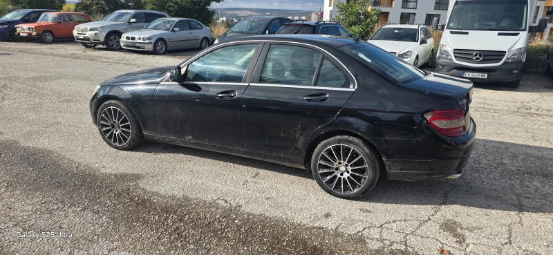 Mercedes-Benz C 220 2.2cdi, снимка 4 - Автомобили и джипове - 51946348