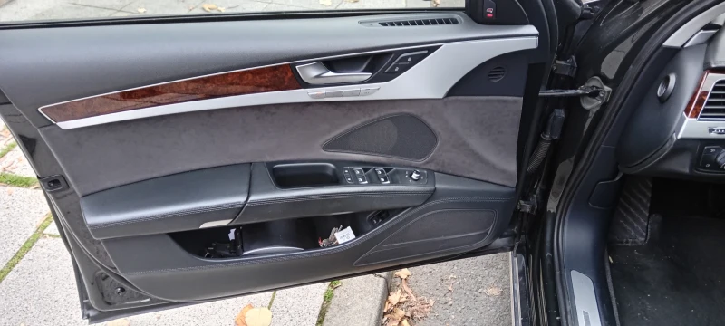 Audi A8, снимка 10 - Автомобили и джипове - 52540667