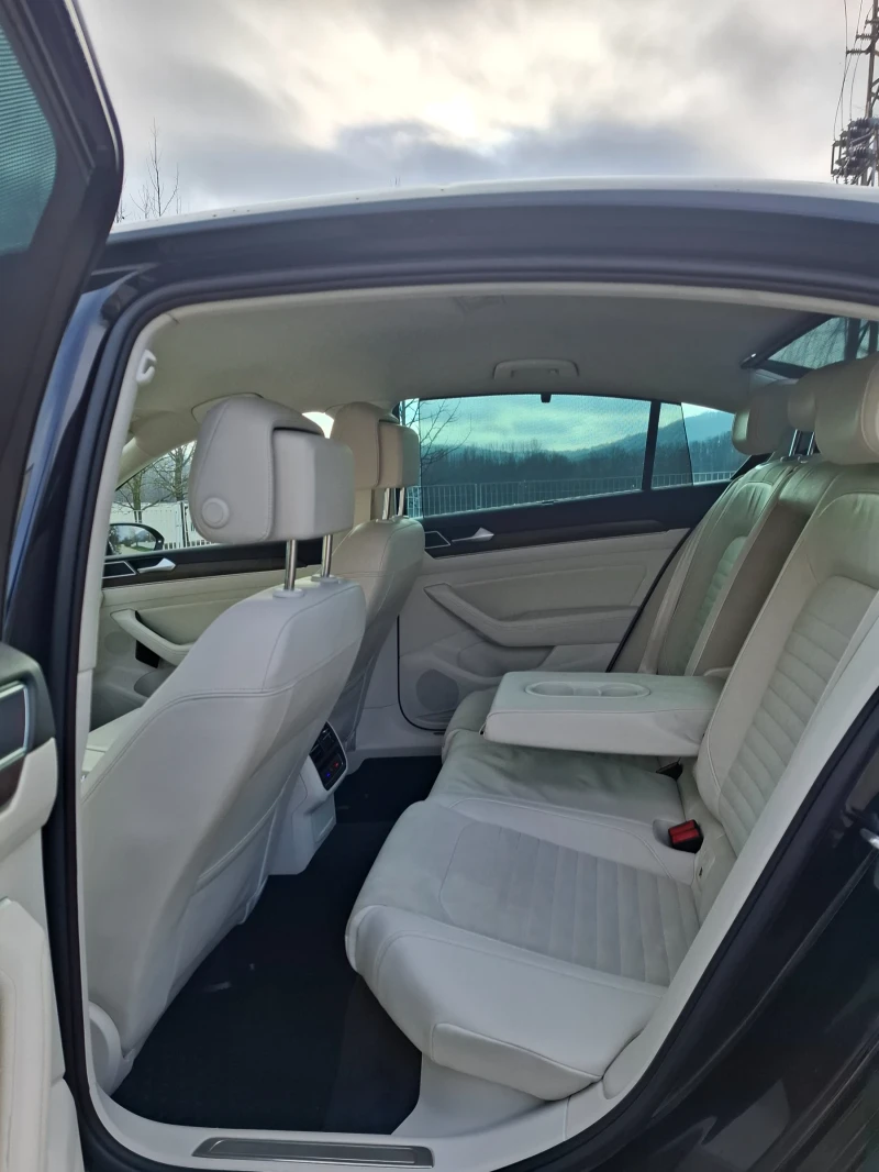 VW Passat Highline , снимка 13 - Автомобили и джипове - 52748622