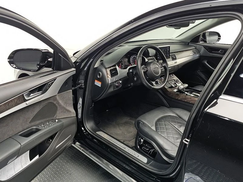 Audi A8 4.0 CTG Automatic, снимка 7 - Автомобили и джипове - 55450723