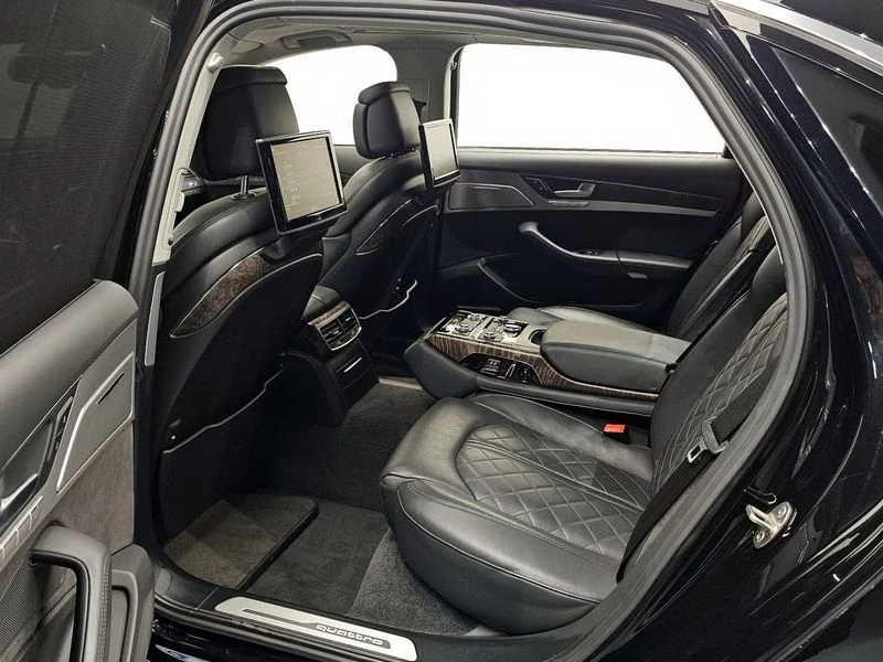 Audi A8 4.0 CTG Automatic, снимка 16 - Автомобили и джипове - 55450723