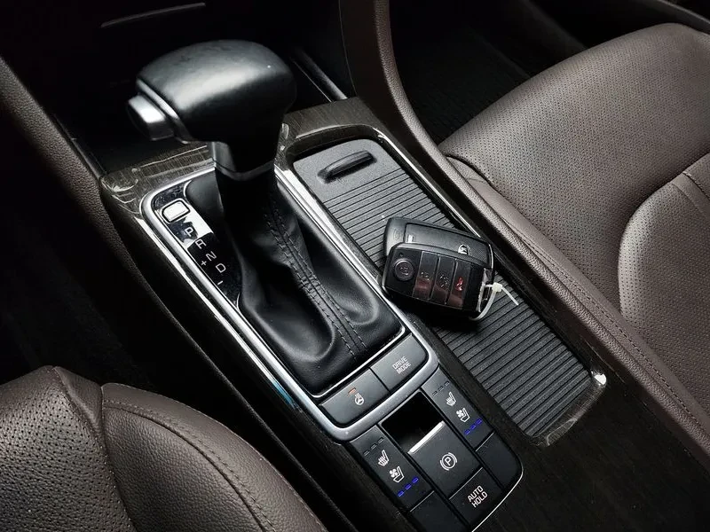 Kia K5 2.0 Noblesse - САМО 30% АВАНС, снимка 9 - Автомобили и джипове - 55796062