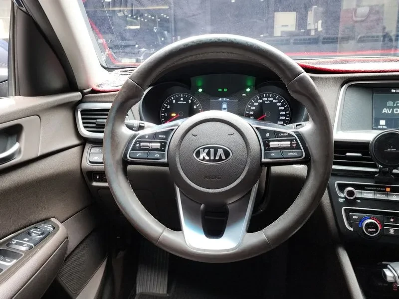 Kia K5 2.0 Noblesse - САМО 30% АВАНС, снимка 13 - Автомобили и джипове - 55796062