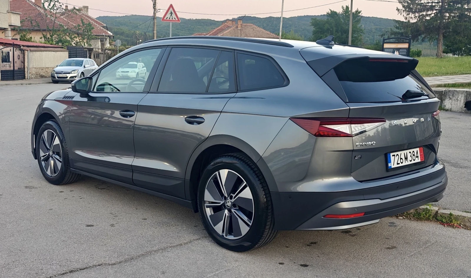 Skoda Enyaq IV 60/179hp/НОВА на 132 км! - изображение 8