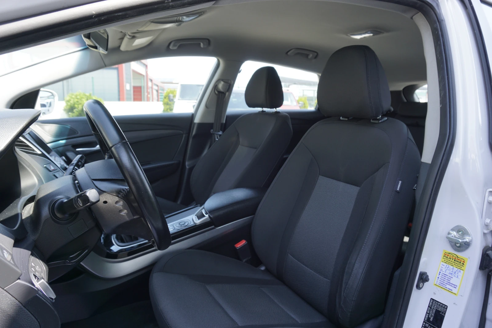 Hyundai I40 1.7/Навигация/Keyless/Камера/ - изображение 9