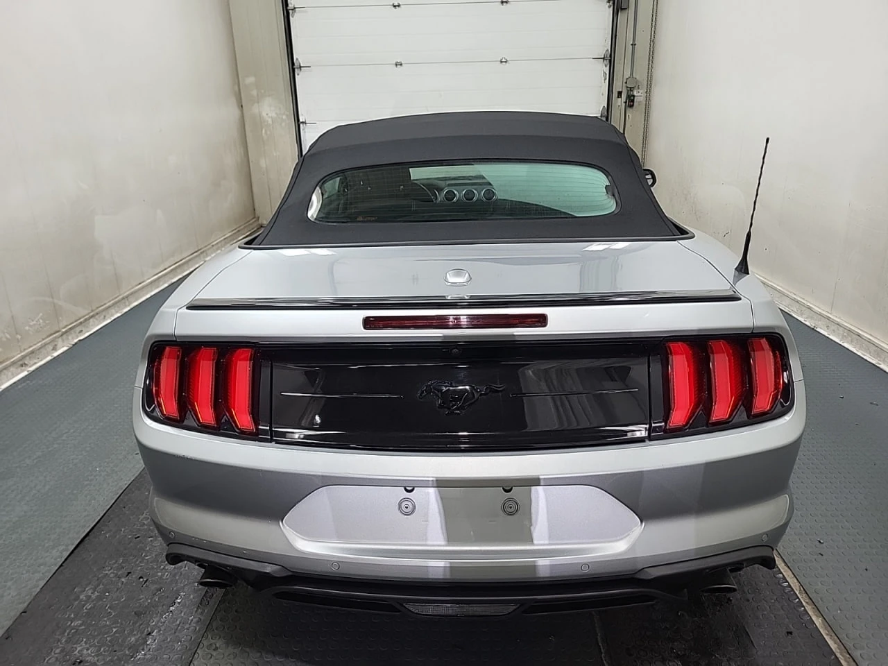 Ford Mustang CARFAX* АВТОФИНАНСИРАНЕ БЕЗ ПЪРВОНАЧАЛНА ВНОСКА - изображение 7