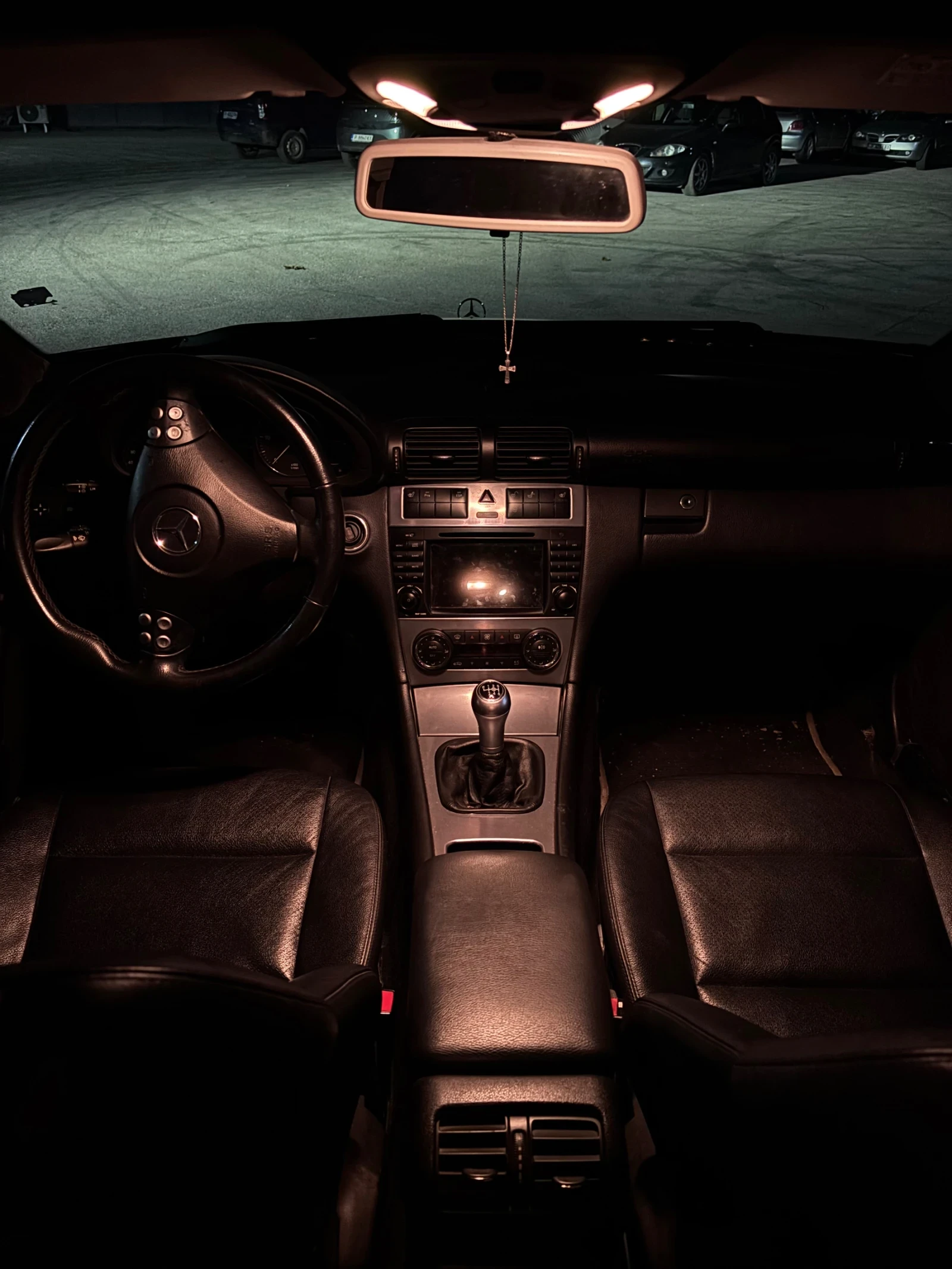 Mercedes-Benz C 320  - изображение 8