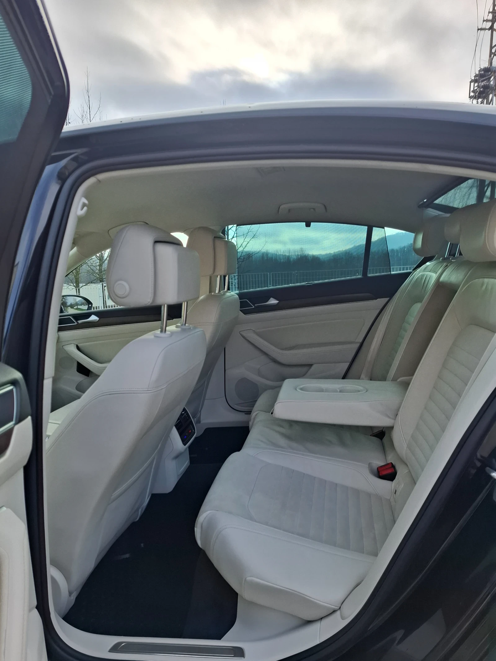 VW Passat Highline  | Mobile.bg   13