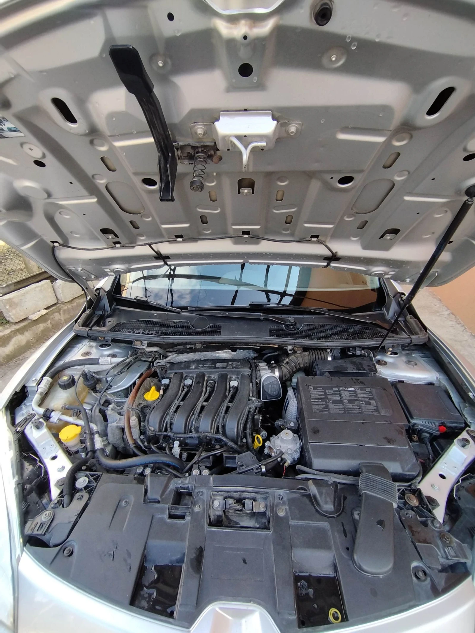 Renault Megane 3, снимка 8 - Автомобили и джипове - 53853605