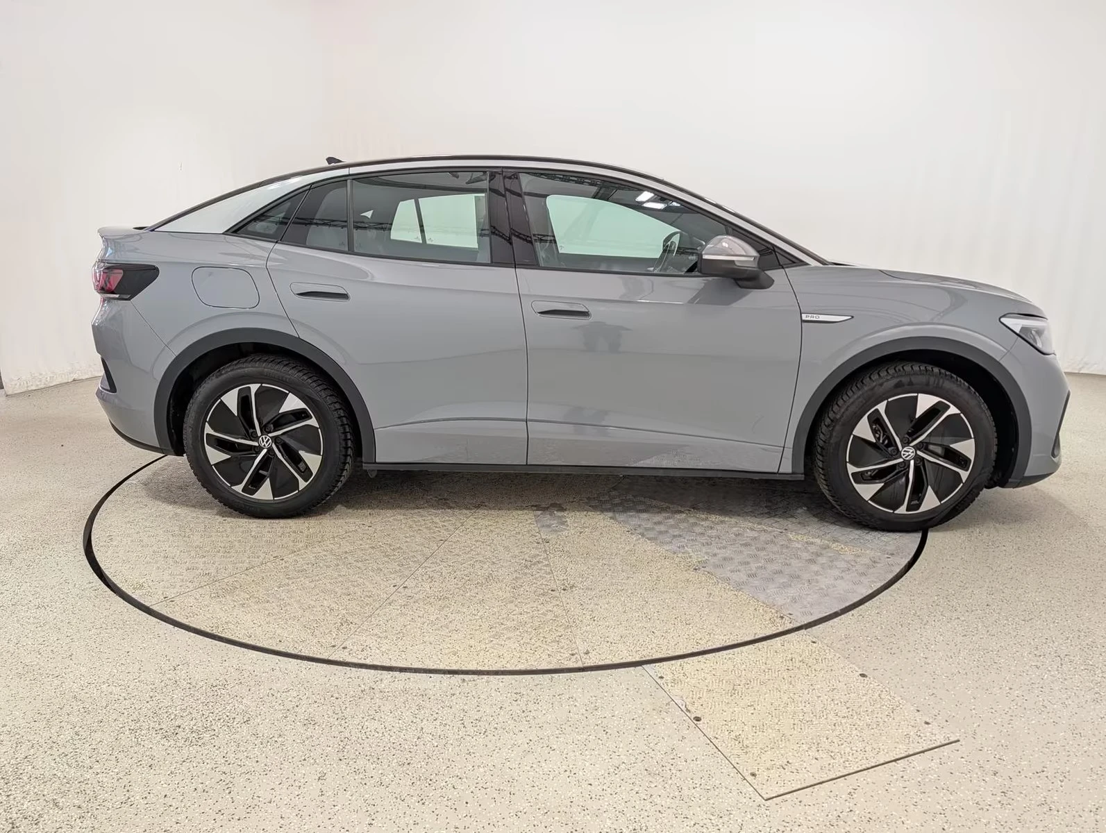 VW ID.5 Pro Performance, снимка 2 - Автомобили и джипове - 54509473