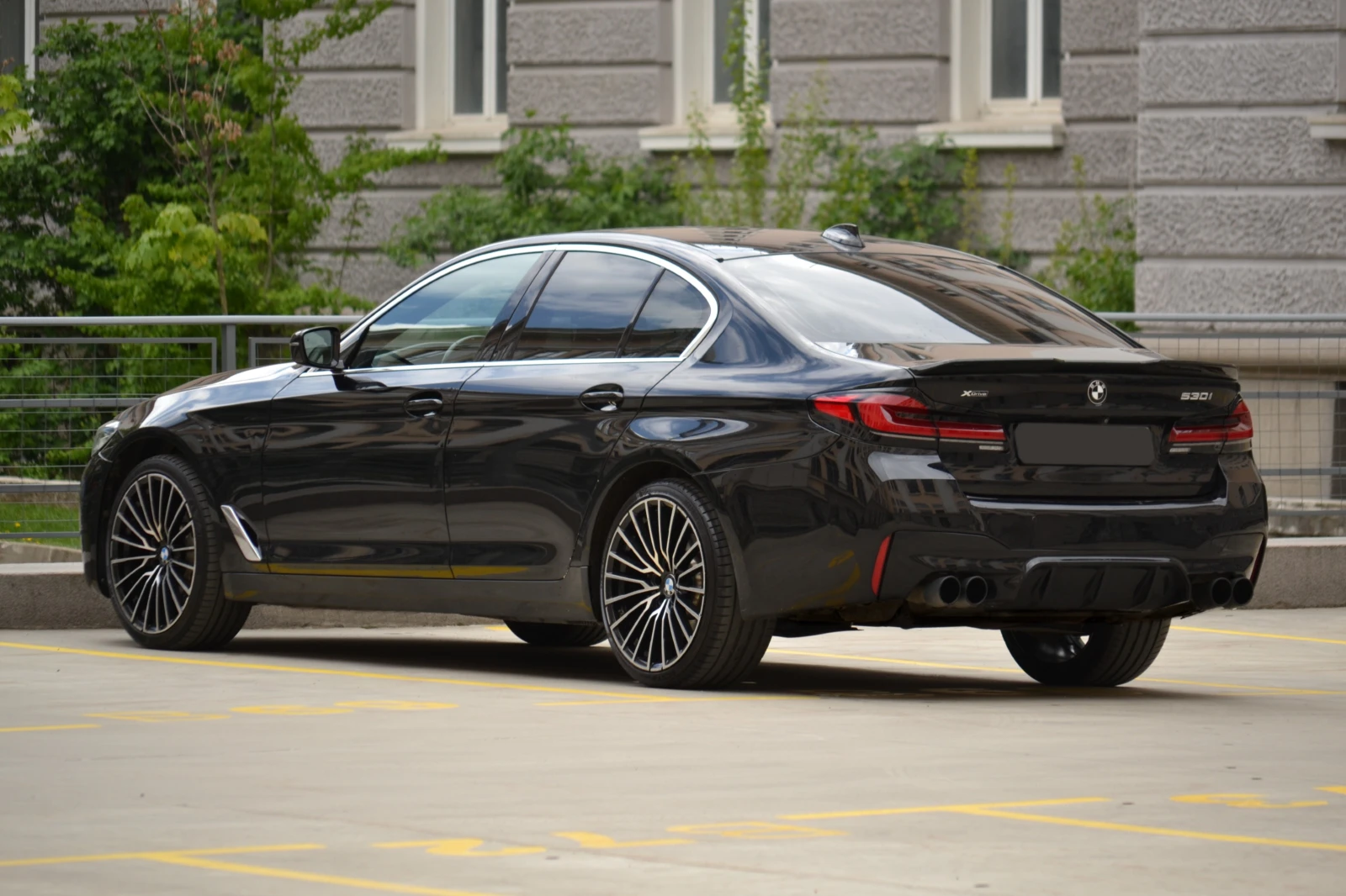 BMW 530 BMW 530i XDrive, снимка 6 - Автомобили и джипове - 54656062