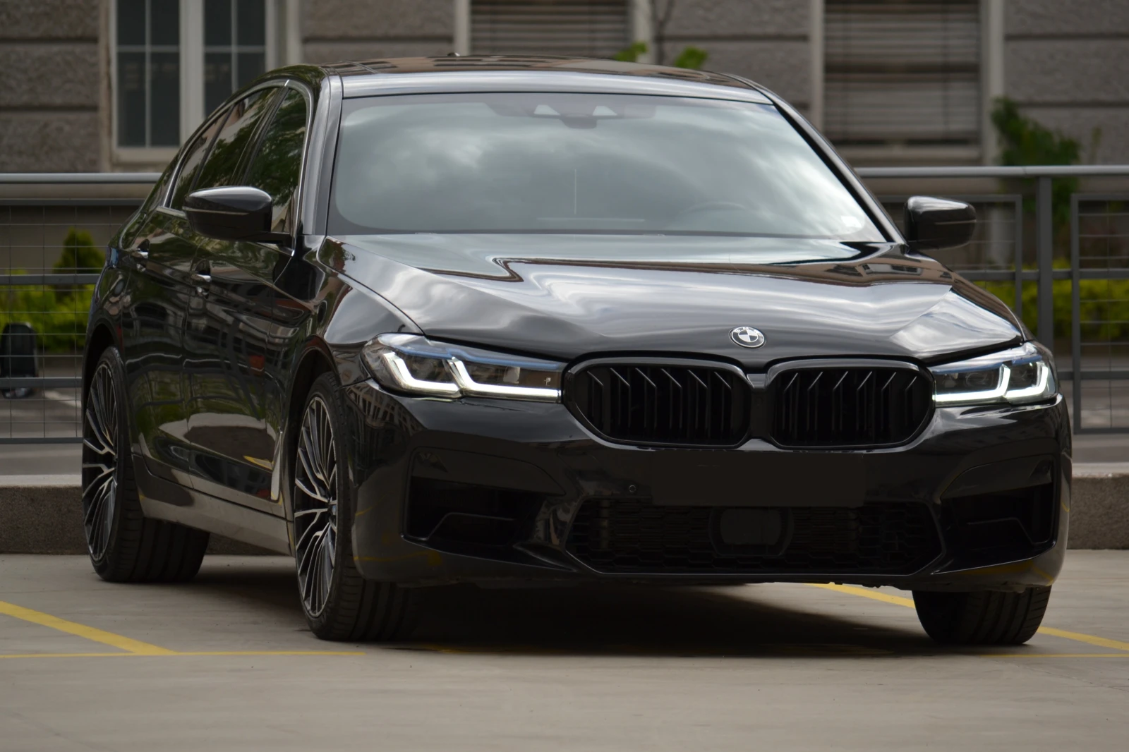 BMW 530 BMW 530i XDrive, снимка 2 - Автомобили и джипове - 54656062