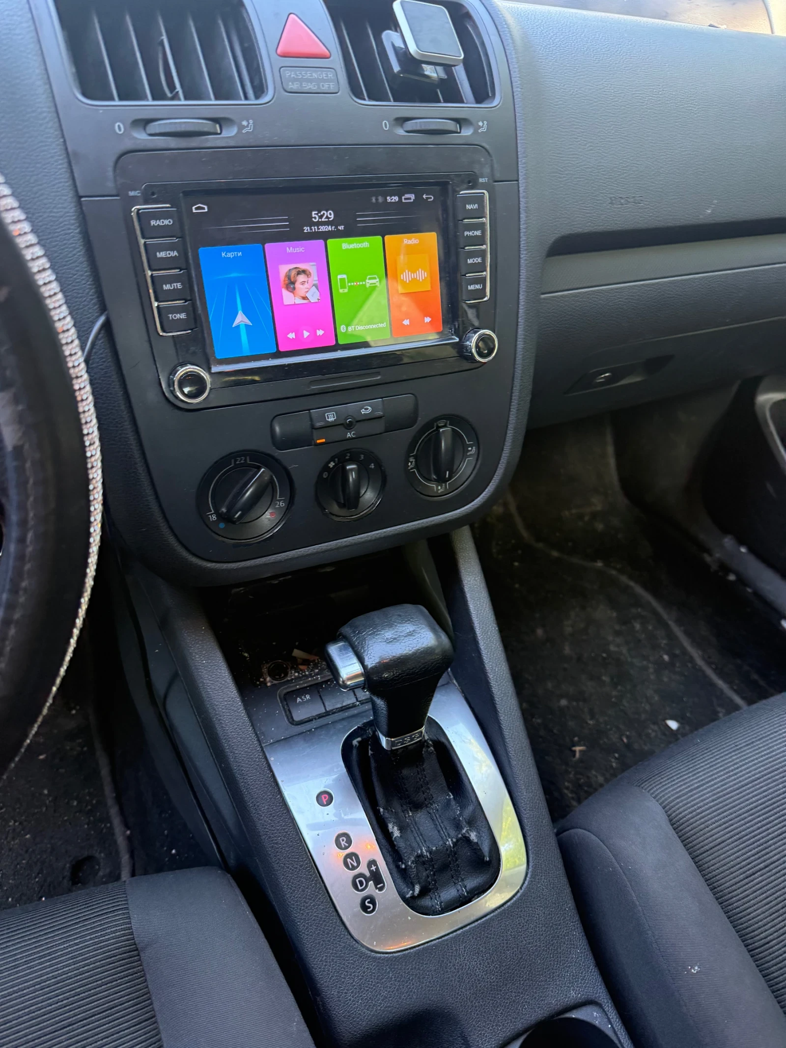VW Golf, снимка 8 - Автомобили и джипове - 54692675