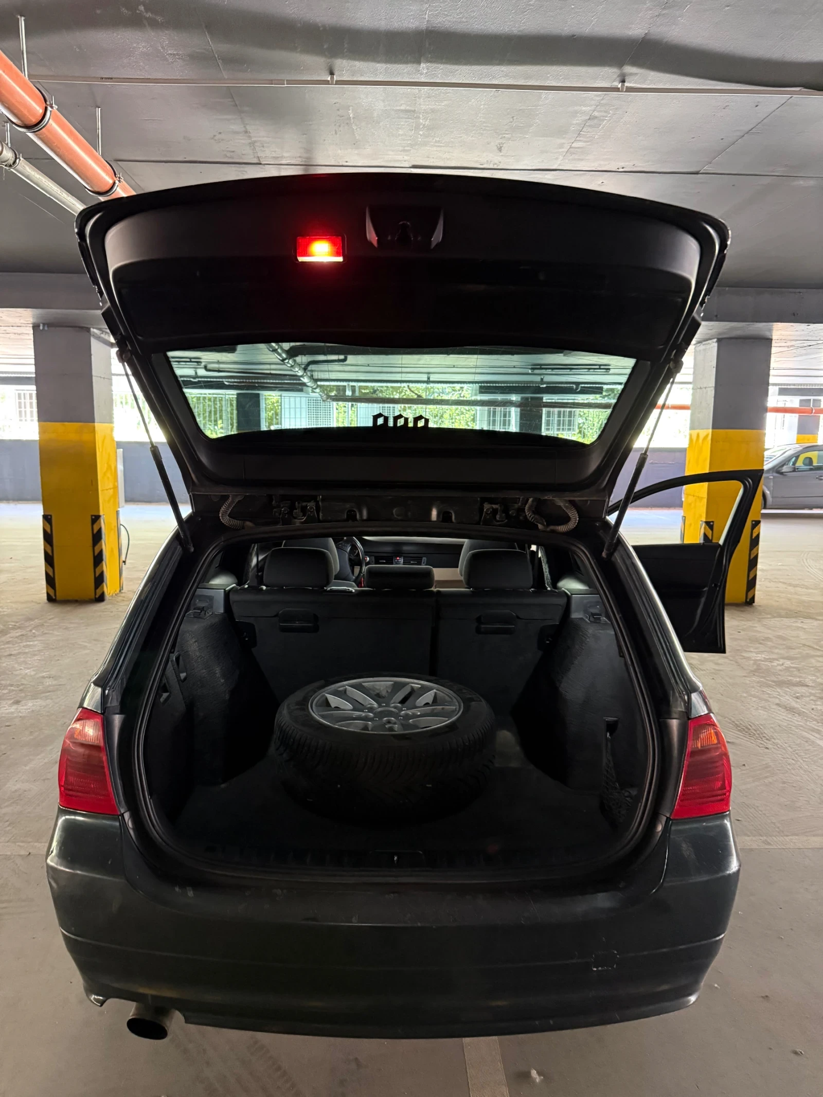 BMW 320 BMW 320d   2006 г.  Поддържан и гледан автомобил, , снимка 5 - Автомобили и джипове - 54718991