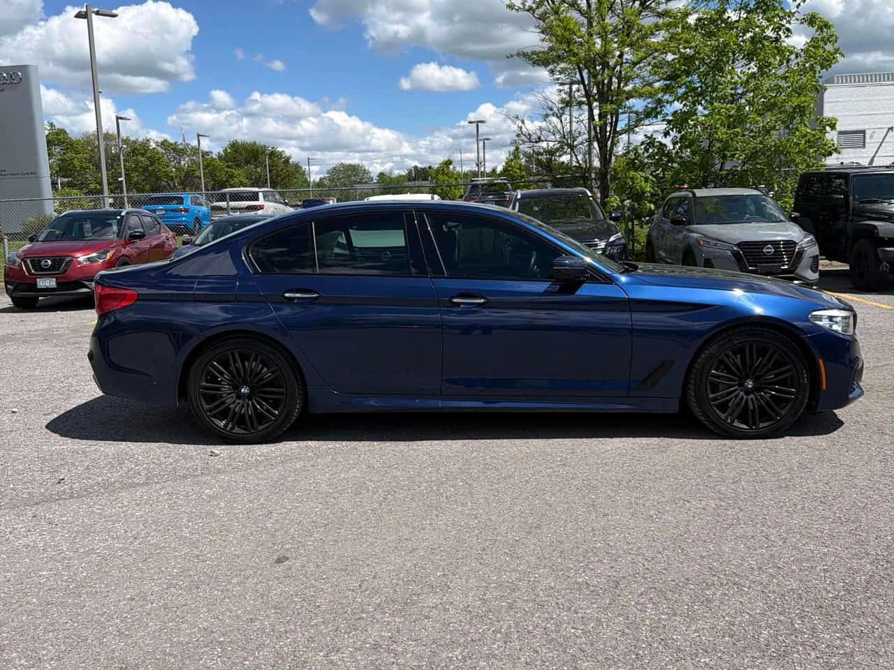 BMW 540 хDrive * ПОДГРЕВ * ОБДУХВАНЕ * 360 * ПАНОРАМА , снимка 4 - Автомобили и джипове - 54755233