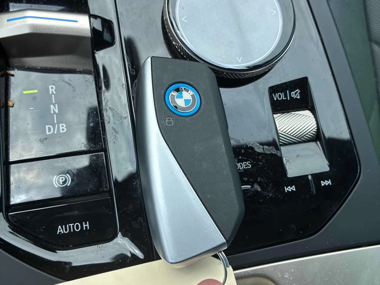 BMW iX * xDrive50 * CARFAX * ��� ������������ ������ | Mobile.bg � ����������� 12